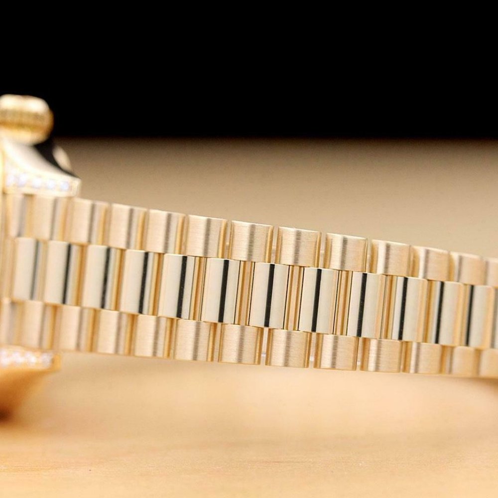 Sale! Rolex President 18k Yellow Gold w/ Ruby + Diamond Bezel - Picture 6 of 8